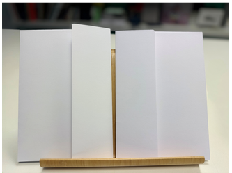 Clairbook Kuverts in 2 Sorten, zeigt breite Laschen | © EP