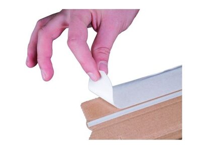 Anwendungsbeispiel Anwendungsbeispiel Versandtasche aus Wellpappe | © Liebensteiner Smartbox Pro